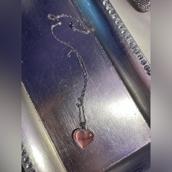 “Addison” heart necklace - Picture 2 of 3